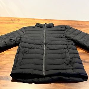 Lululemon Navigation stretch down jacket - medium - black